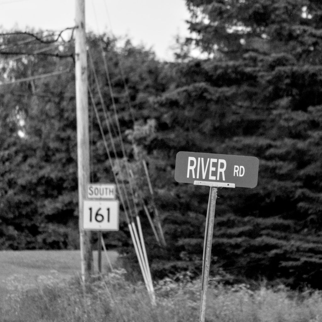 The River Road street sign near the Fort Bridge.